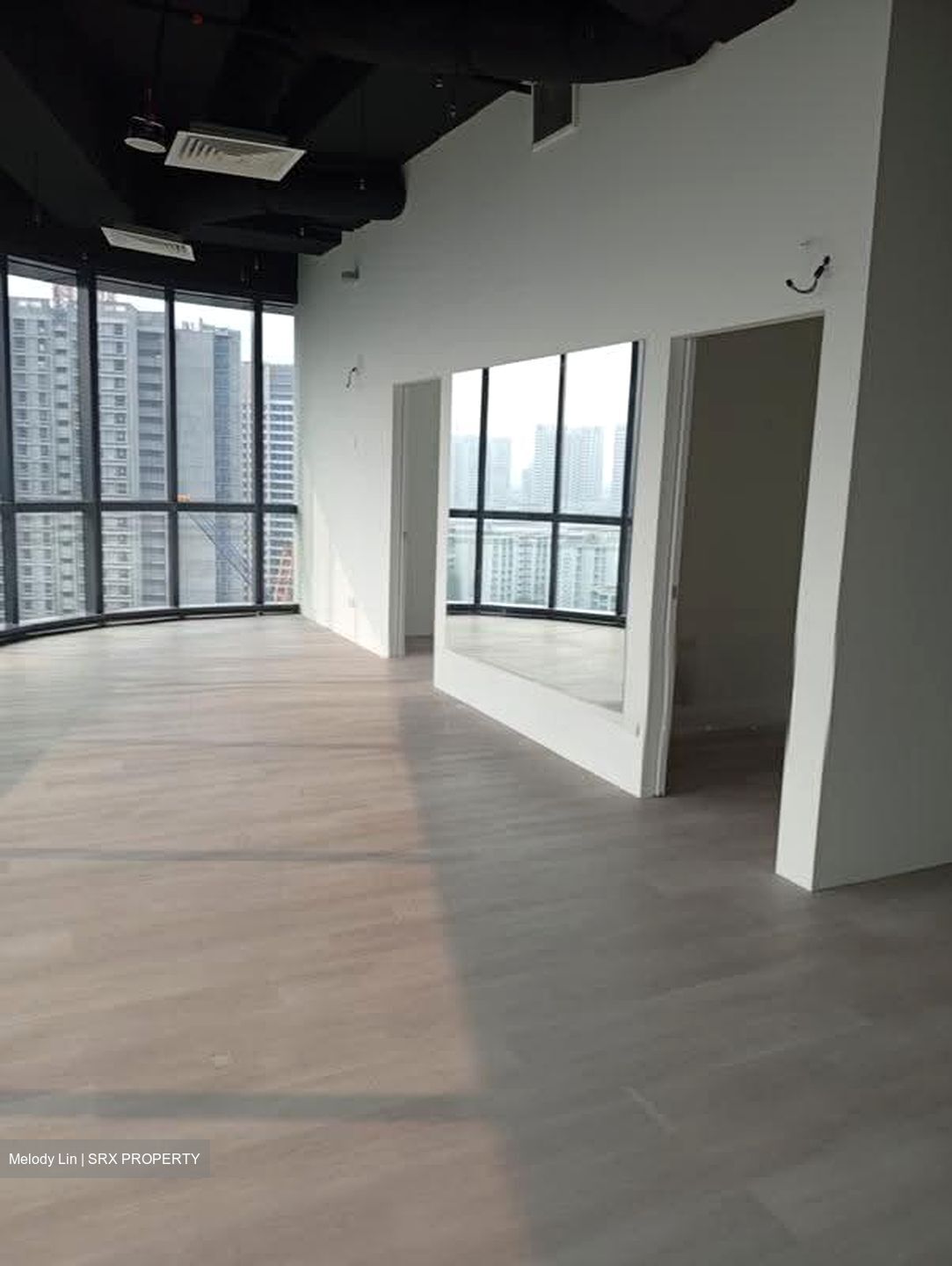 Woods Square (D25), Office #625437711